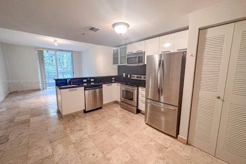 Кондоминиум с 1 спальней в Майами, Флорида № 2043359