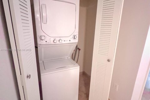 Снять в аренду кондоминиум в Майами, Флорида 1 спальня, 73.39м2, № 2043359 - фото 10