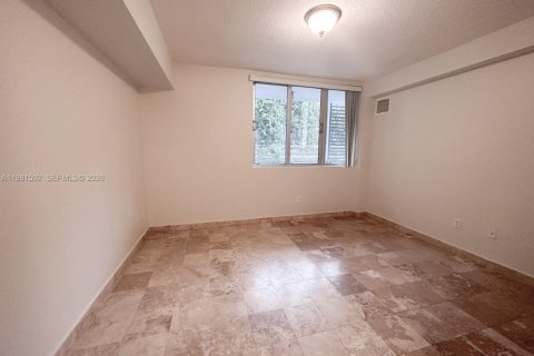 Снять в аренду кондоминиум в Майами, Флорида 1 спальня, 73.39м2, № 2043359 - фото 7