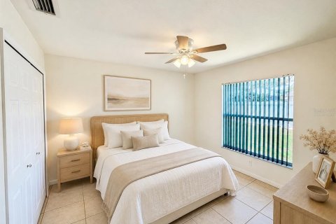 Villa ou maison à vendre à Tarpon Springs, Floride: 4 chambres, 179.49 m2 № 2227854 - photo 25