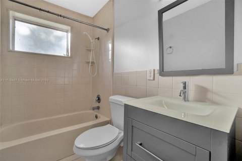 Immobilier commercial à vendre à Fort Lauderdale, Floride: 141.49 m2 № 1472311 - photo 13
