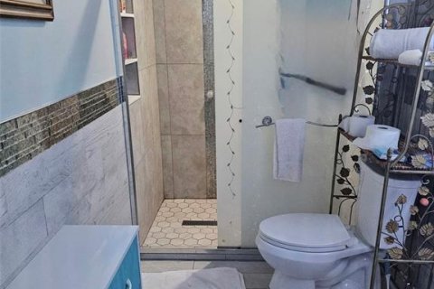 Купить виллу или дом в Клируотер, Флорида 8 комнат, 139.35м2, № 2434476 - фото 4