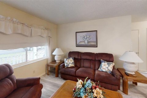 Villa ou maison à louer à Ocala, Floride: 2 chambres, 142.14 m2 № 2407097 - photo 3