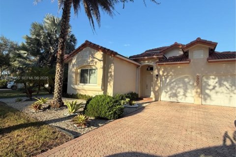 Casa en venta en Doral, Florida, 3 dormitorios, 182.83 m2 № 1982203 - foto 2