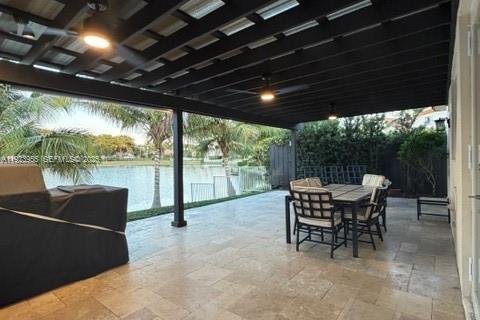 Casa en venta en Doral, Florida, 3 dormitorios, 182.83 m2 № 1982203 - foto 22