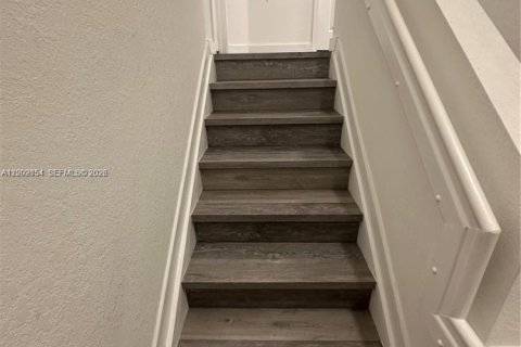 Townhouse in Homestead, Florida 3 bedrooms, 120.96 sq.m. № 2067691 - photo 14