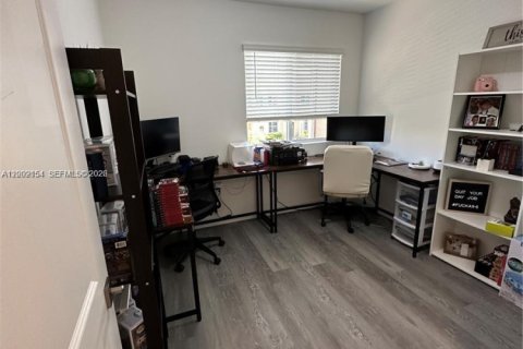 Townhouse in Homestead, Florida 3 bedrooms, 120.96 sq.m. № 2067691 - photo 18