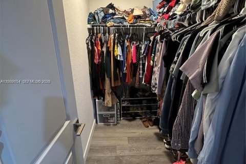 Townhouse in Homestead, Florida 3 bedrooms, 120.96 sq.m. № 2067691 - photo 22