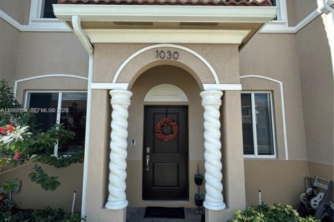 Townhouse in Homestead, Florida 3 bedrooms, 120.96 sq.m. № 2067691