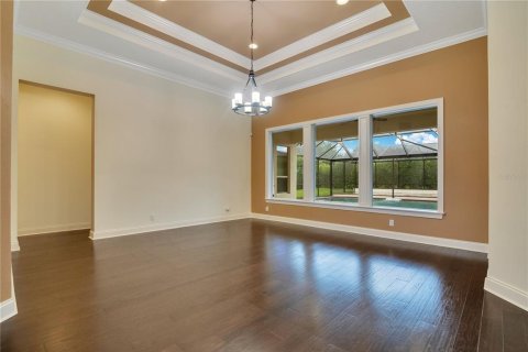 House in Lakeland, Florida 5 bedrooms, 407.75 sq.m. № 1919231 - photo 12