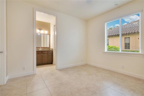House in Lakeland, Florida 5 bedrooms, 407.75 sq.m. № 1919231 - photo 27