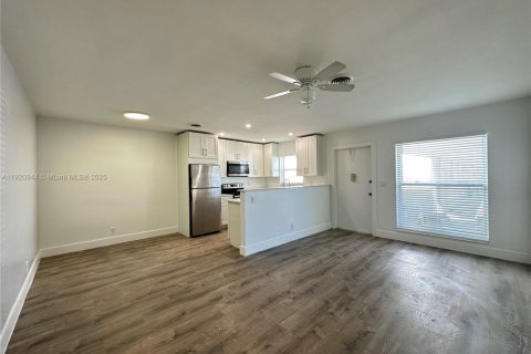 Apartment in Hollywood, Florida 1 bedroom № 1975079