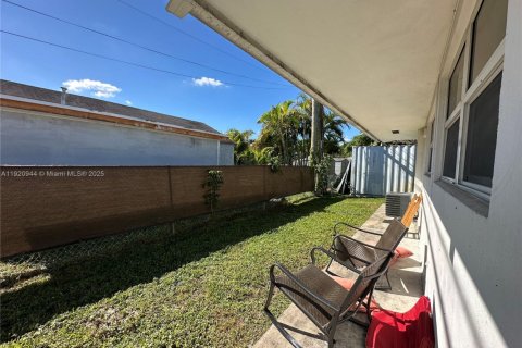 Apartment in Hollywood, Florida 1 bedroom № 1975079 - photo 19