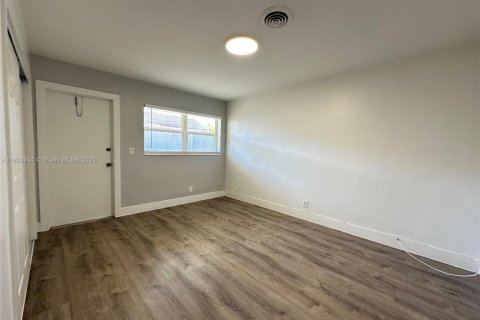 Apartment in Hollywood, Florida 1 bedroom № 1975079 - photo 16