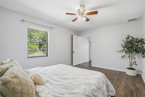 House in Spring Hill, Florida 3 bedrooms, 120.4 sq.m. № 2106795 - photo 14