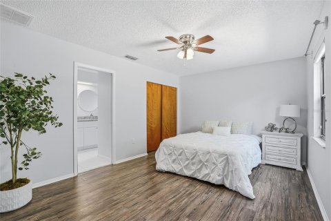 House in Spring Hill, Florida 3 bedrooms, 120.4 sq.m. № 2106795 - photo 13