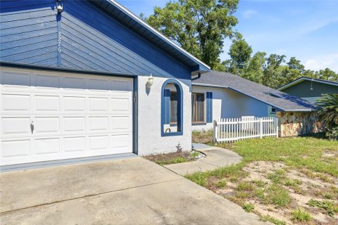 House in Spring Hill, Florida 3 bedrooms, 120.4 sq.m. № 2106795 - photo 3