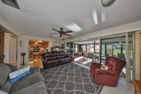 House in Sun City Center, Florida 4 bedrooms, 156.45 sq.m. № 1582429 - photo 15