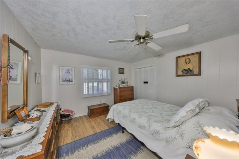 House in Sun City Center, Florida 4 bedrooms, 156.45 sq.m. № 1582429 - photo 22