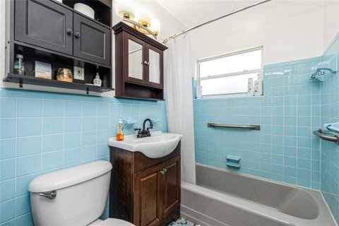 Casa en venta en Port Charlotte, Florida, 3 dormitorios, 123 m2 № 1670028 - foto 29
