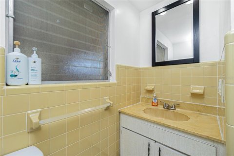 Casa en venta en Port Charlotte, Florida, 3 dormitorios, 123 m2 № 1670028 - foto 26
