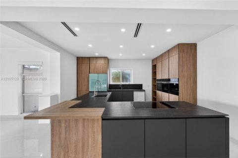 Villa ou maison à louer à Miami Beach, Floride: 4 chambres, 316.89 m2 № 2412982 - photo 15