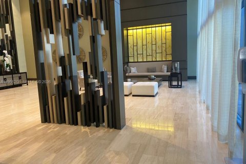 Condominio en alquiler en Doral, Florida, 2 dormitorios, 88.26 m2 № 2010733 - foto 2