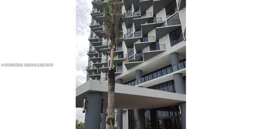 Condominio en Doral, Florida, 2 dormitorios  № 2010733