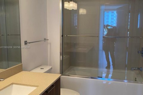 Condominio en alquiler en Doral, Florida, 2 dormitorios, 88.26 m2 № 2010733 - foto 23