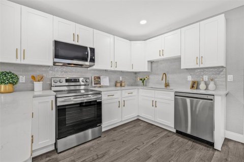 Casa en venta en Saint Petersburg, Florida, 3 dormitorios, 114.27 m2 № 1832745 - foto 10