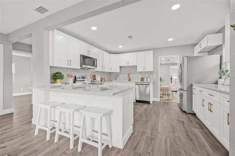 Casa en venta en Saint Petersburg, Florida, 3 dormitorios, 114.27 m2 № 1832745 - foto 7