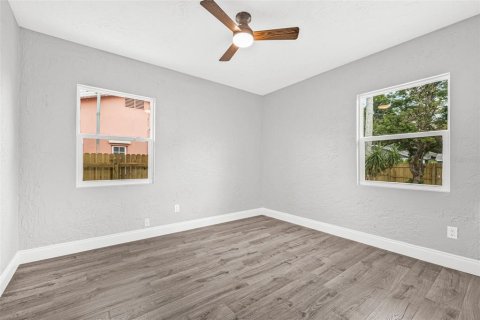 Casa en venta en Saint Petersburg, Florida, 3 dormitorios, 114.27 m2 № 1832745 - foto 21