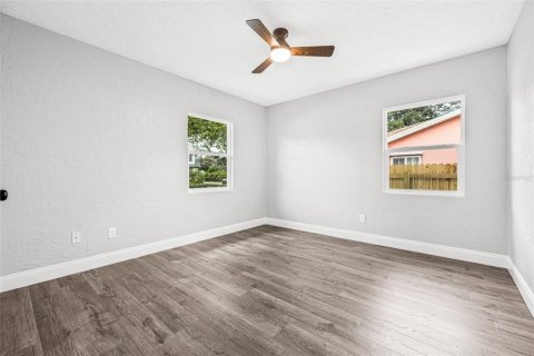 Casa en venta en Saint Petersburg, Florida, 3 dormitorios, 114.27 m2 № 1832745 - foto 18