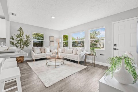 Casa en venta en Saint Petersburg, Florida, 3 dormitorios, 114.27 m2 № 1832745 - foto 4