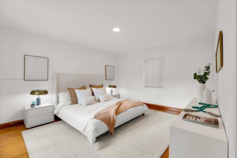 House in Miami, Florida 3 bedrooms, 155.7 sq.m. № 1859024 - photo 15
