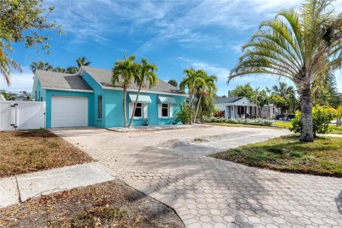 Casa en venta en Clearwater, Florida, 3 dormitorios, 96.62 m2 № 1561359 - foto 2