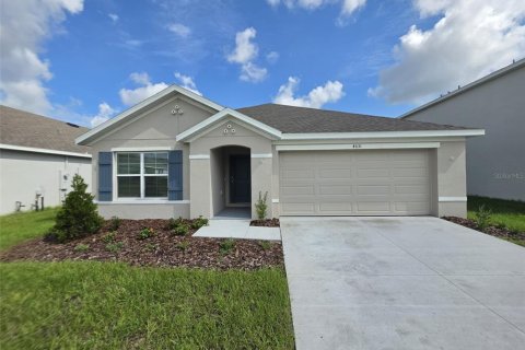 House in Ocala, Florida 3 bedrooms, 155.33 sq.m. № 2369304