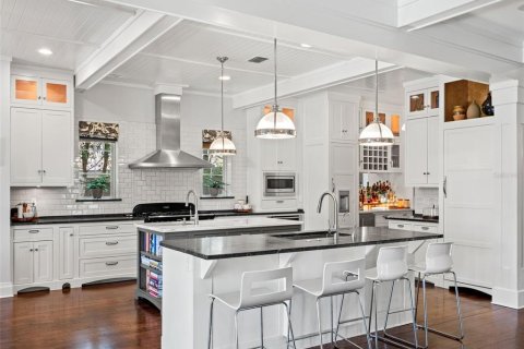 Villa ou maison à vendre à Orlando, Floride: 5 chambres, 420.01 m2 № 2147643 - photo 25