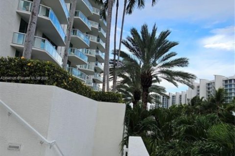 Copropriété à vendre à Aventura, Floride: 2 chambres, 115.29 m2 № 1817663 - photo 8