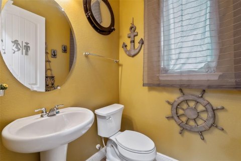 House in Winter Garden, Florida 3 bedrooms, 193.14 sq.m. № 2132575 - photo 14