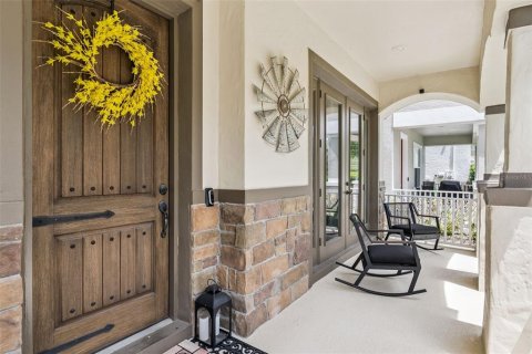 House in Winter Garden, Florida 3 bedrooms, 193.14 sq.m. № 2132575 - photo 2