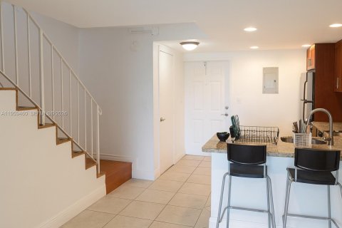 Купить кондоминиум в Пайнкрест, Флорида 3 спальни, 100.33м2, № 2024280 - фото 5