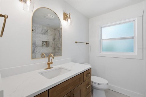 House in Dunedin, Florida 2 bedrooms, 136.57 sq.m. № 2231437 - photo 23