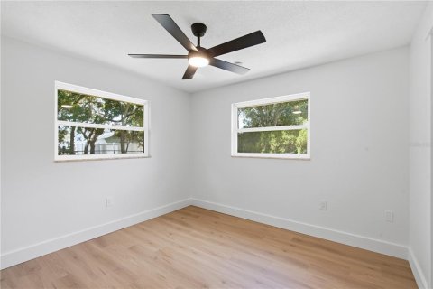 House in Dunedin, Florida 2 bedrooms, 136.57 sq.m. № 2231437 - photo 25