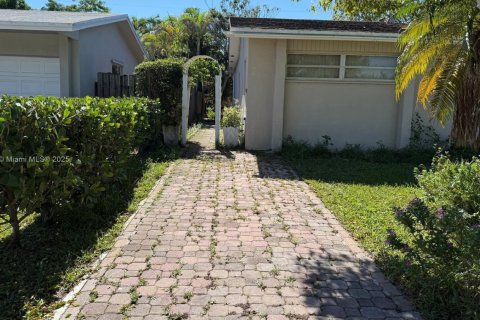 Immobilier commercial à louer à Sunrise, Floride: 1 chambre, 151.24 m2 № 1968185 - photo 14