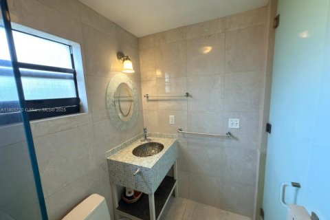 Immobilier commercial à louer à Sunrise, Floride: 1 chambre, 151.24 m2 № 1968185 - photo 12