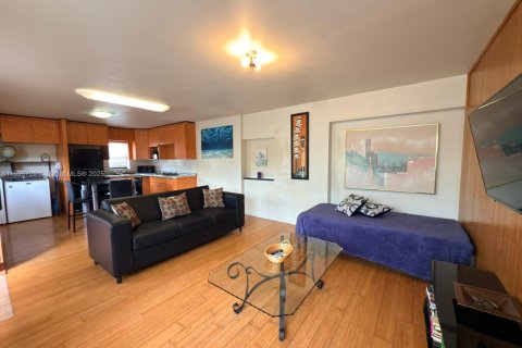 Immobilier commercial à louer à Sunrise, Floride: 1 chambre, 151.24 m2 № 1968185 - photo 8