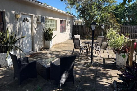 Immobilier commercial à Sunrise, Floride 1 chambre, 151.24 m2 № 1968185