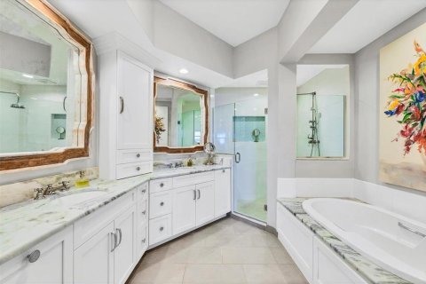 Condo in Englewood, Florida, 4 bedrooms  № 2108089 - photo 25