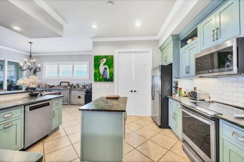 Condo in Englewood, Florida, 4 bedrooms  № 2108089 - photo 14